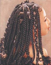 nattes avec extensions et mèches de couleur